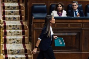 Junts rebaja su iniciativa sobre la cuestión de confianza para que el PSOE permita tramitarla en el Congreso