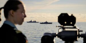 La OTAN envía dos buques al Báltico tras el supuesto sabotaje de cables submarinos