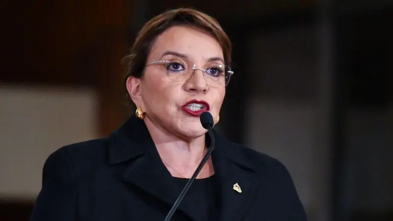 La presidenta de Honduras no asistirá a investidura de Nicolás Maduro en Venezuela