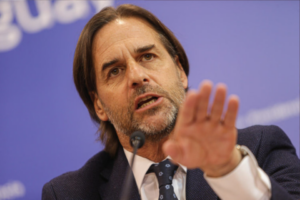 Lacalle Pou ratifica el reconocimiento a González Urrutia como presidente electo