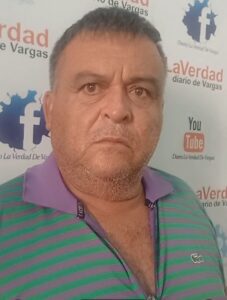 Lo atropelló un motorizado que ahora lo hostiga