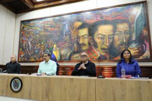 Maduro denunció que mercenarios querían asesinar a Delcy Rodríguez