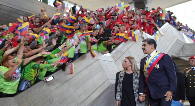 Maduro llega al Teresa Carreño para dar su Mensaje Anual