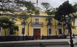 Maduro ordenó limitar varios diplomáticos de Europa