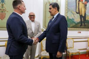 Maduro se reunió con enviado especial de EEUU Richard Grenell en Miraflores