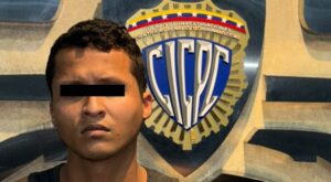 Mata a su novia en el baño de su casa y roba sus pertenencias