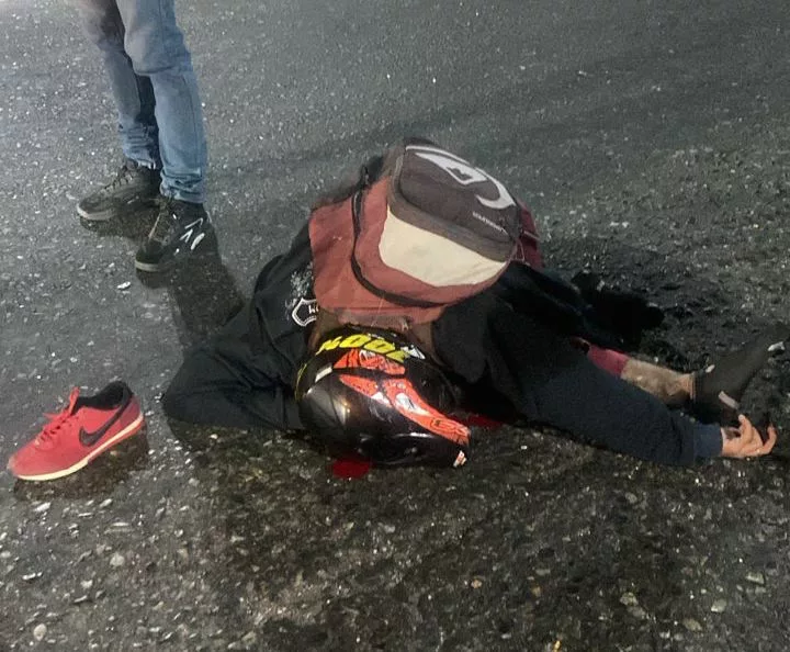 Motorizado falleció al caer del Elevado de distribuidor San Blas