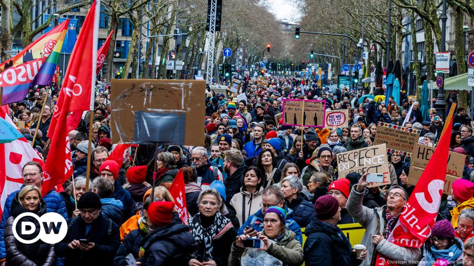 Multitudinarias protestas contra la ultraderecha en Alemania – DW – 25/01/2025