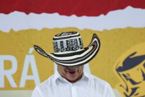 Petro suspende diálogo con el ELN tras "crímenes de guerra" que dejaron más de 30 muertos