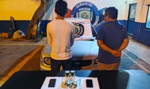 Polisur detiene a dos sujetos denunciados por presunto ultraje