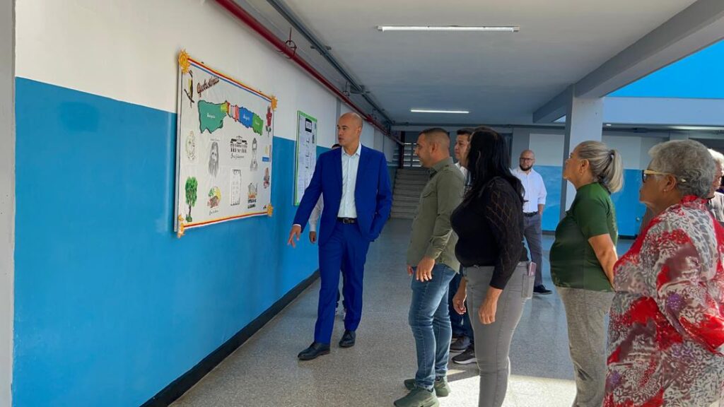 Reinauguran la Escuela Técnica Industrial Carlos Fiol en Marapa Marina