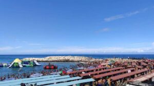 Reportan 100% de ocupación en las playas de La Guaira