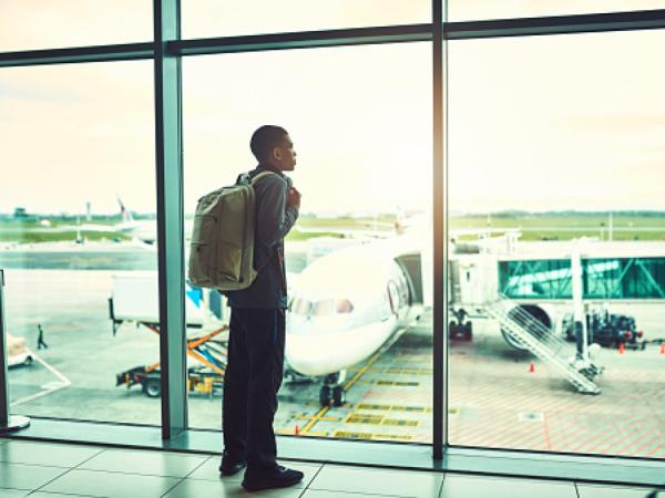 Si no quieren que lo bajen del avión en Colombia, nunca lleve estos objetos | Finanzas | Economía