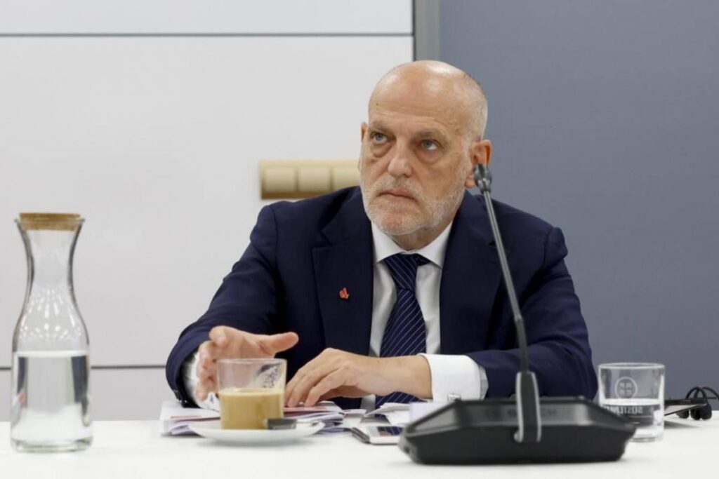 Tebas no descarta que el Clásico se juegue fuera de España: "Si tiene la autorización del Madrid, se estudiaría"