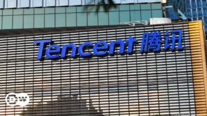 Tencent y CATL en lista de socios del Ejército chino – DW – 07/01/2025