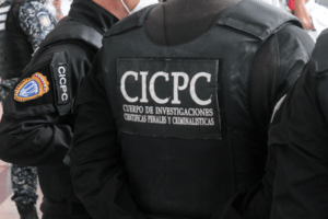 Tras las rejas pareja de estafadores