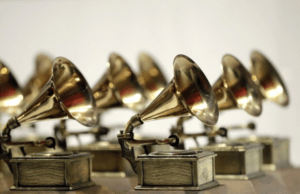 Trevor Noah será el presentador de los premios Grammy 2025