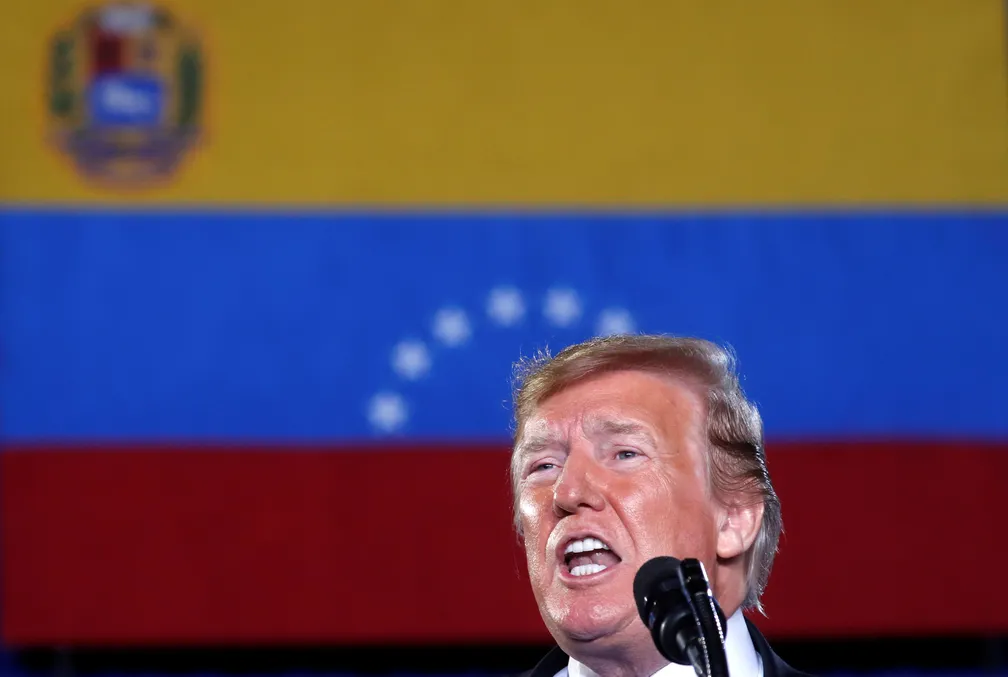 Trump decidió revocar la extensión del alivio migratorio a venezolanos en EEUU, según NYT - AlbertoNews