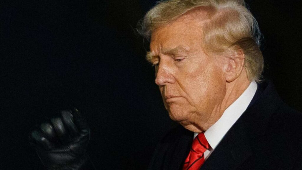 Trump firma una orden ejecutiva para desarrollar un escudo de defensa antimisiles