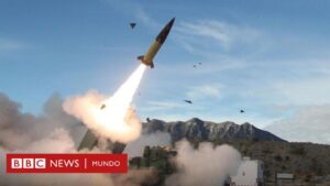 Ucrania lanza su mayor ataque aéreo contra Rusia desde el inicio de la guerra, según Kyiv