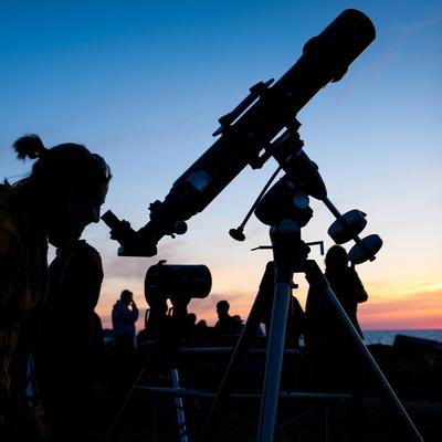 Una alineación planetaria, Venus brillando intensamente y más: estos son los fenómenos astronómicos de febrero