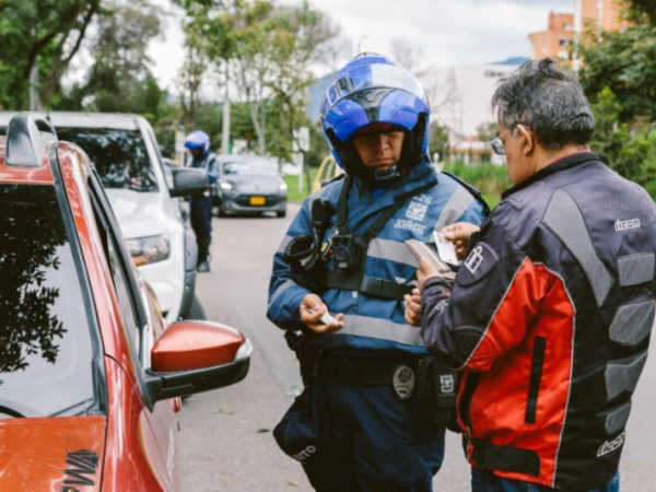 Una por una, las tarifas del servicio de grúa de Bogotá en 2025 | Regiones | Economía