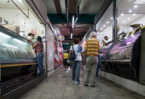 Venezuela cerró 2024 con una inflación del 85 %, dice Observatorio de Finanzas
