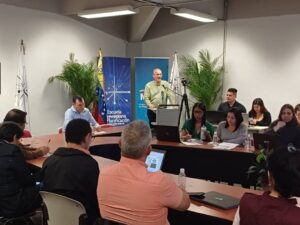 Vicepresidente Menéndez: "En Venezuela las cosas se deciden con el pueblo" - Yvke Mundial