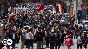 detienen a 41 manifestantes tras nuevas protestas – DW – 15/01/2025
