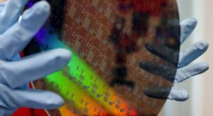 planea invertir 80.000 millones en centros de datos en 2025