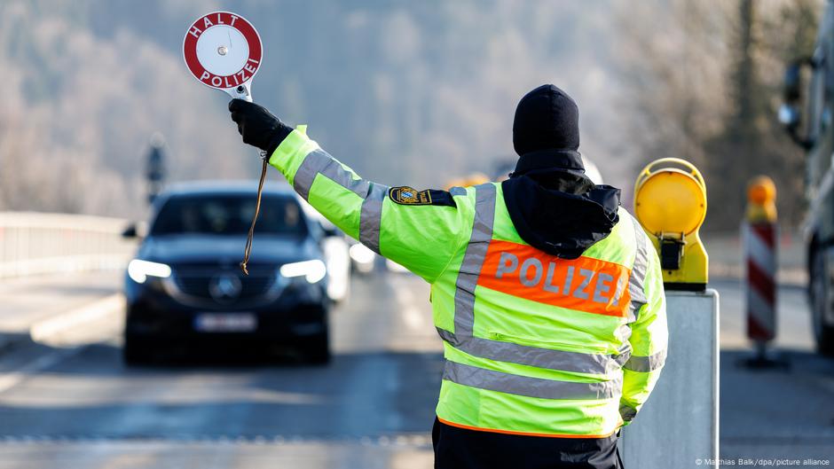 Alemania prorroga seis meses el control de sus fronteras – DW – 12/02/2025