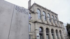 Arranca este lunes en Bretaña el juicio contra un cirujano acusado de agredir sexualmente a 299 menores