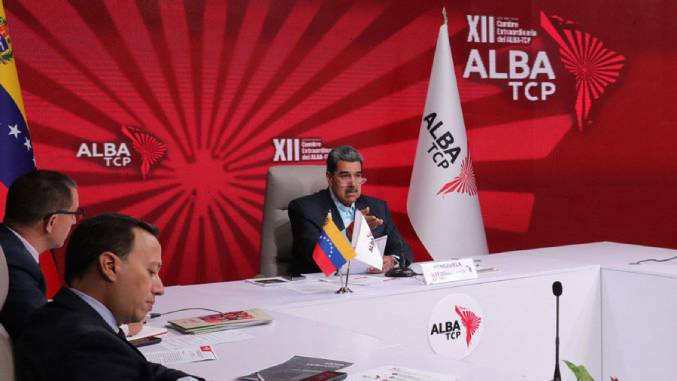 Banco del Alba propone financiamiento para la reinserción de migrantes
