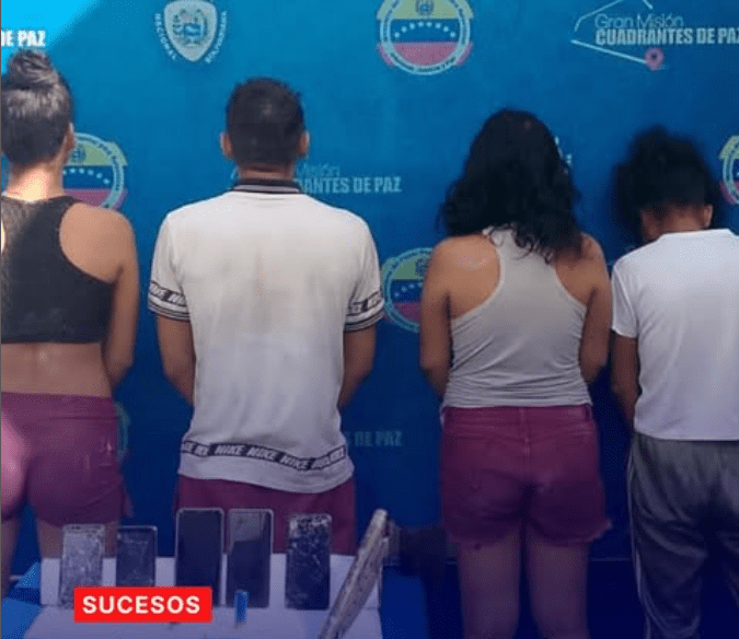 Banda delictiva enseña a niños a manipular armas