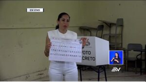 Candidata correísta Luisa González denuncia "irregularidades" en elecciones de Ecuador - AlbertoNews