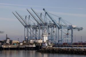 China advierte ante la OMC que aranceles iniciados por EE.UU. pueden causar recesión global