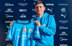 Claudio Echeverri fue presentado oficialmente en el Manchester City