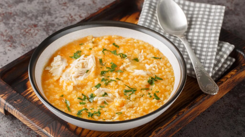 Cómo preparar pastina, una sopa de pasta también conocida como 'la penicilina italiana'