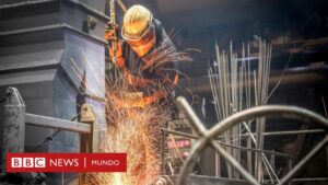Cómo puede afectar a la economía de México que Trump haya impuesto un arancel de 25% a todos sus productos