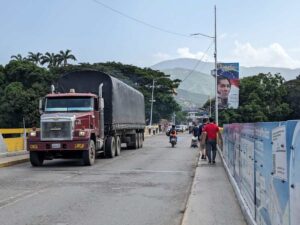 De los 1.334 vehículos de carga que cruzaron frontera en enero, Colombia movilizó 1.142 – Diario La Nación
