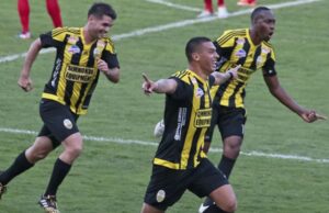 Deportivo Táchira se impone ante Caracas y recupera el primer lugar de la Liga venezolana - AlbertoNews