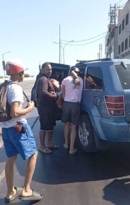 Derrapa motorizado por imprudencia del conductor de una camioneta