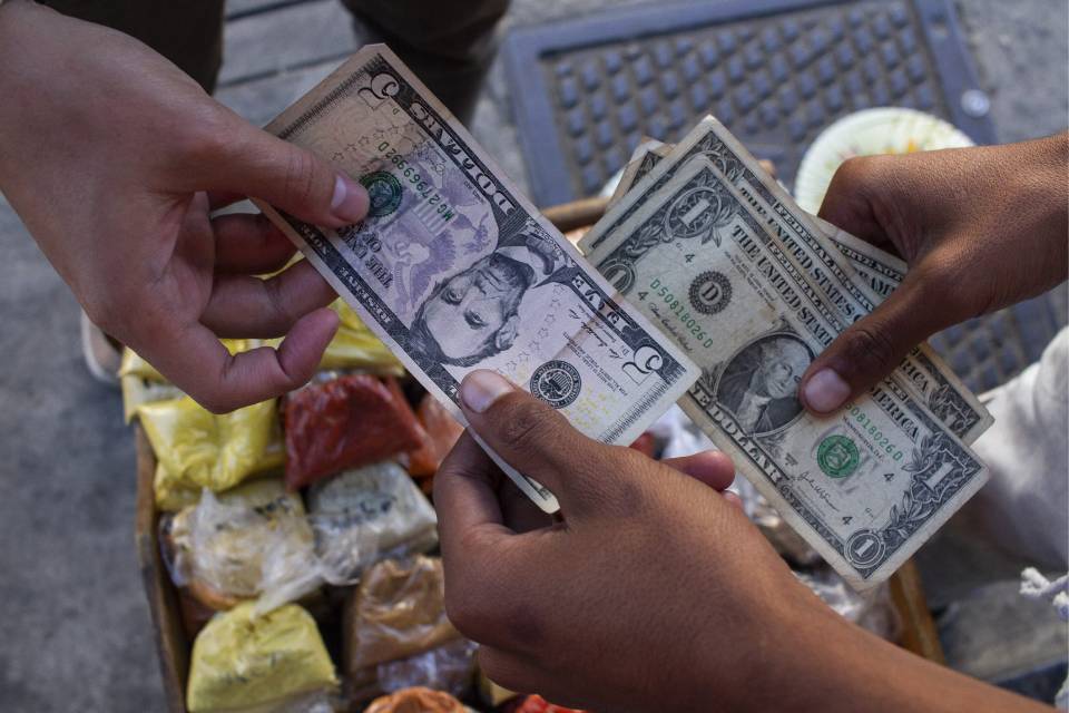 Dólar oficial del BCV supera los Bs 60
