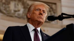 Donald Trump calificó a Justin Trudeau como gobernador y ratificó su plan de anexar a Canadá