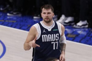 Doncic se despide de Dallas: "Pensé que pasaría mi carrera aquí y quería traeros un campeonato"