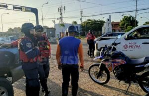 Dos Silverado colisionaron en el semáforo de Rahme sin dejar lesionados