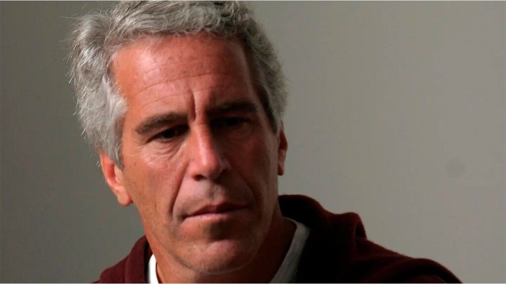 EEUU desclasificó archivos de Jeffrey Epstein, pero crece el reclamo a Donald Trump por la lista de cómplices