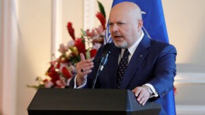 EEUU impone sanciones al fiscal de la Corte Penal Internacional Karim Khan