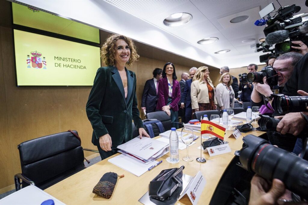 El Gobierno dice que las CCAA sí podrán destinar a gasto social los intereses ahorrados con la quita de la deuda