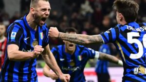 El Inter gana el pulso a su mala fortuna e iguala ante el Milan - AlbertoNews